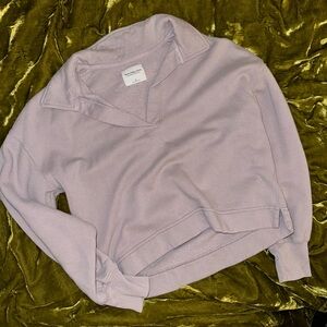 Abercrombie & Fitch cropped sweatshirt